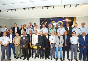 CORONÉIS ALVARENGA E SODRÉ CELEBRAM 30 ANOS DA TURMA "AD SUMUS"; ENTREGA DE HOMENAGENS FOI EM CUIABÁ